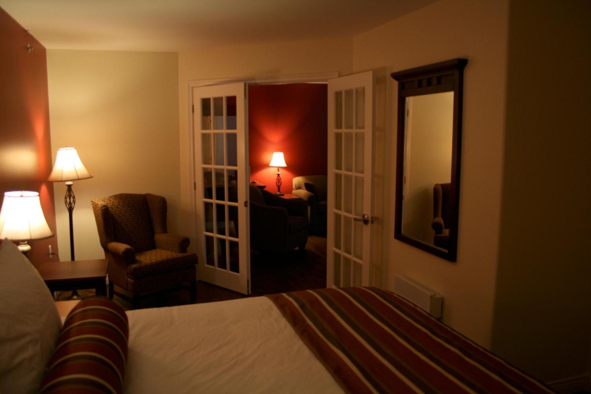 Lanes Riverhouse Inn & Cottages Montague 部屋 写真