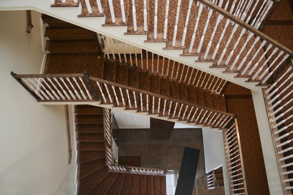 Lanes Riverhouse Inn & Cottages Montague エクステリア 写真
